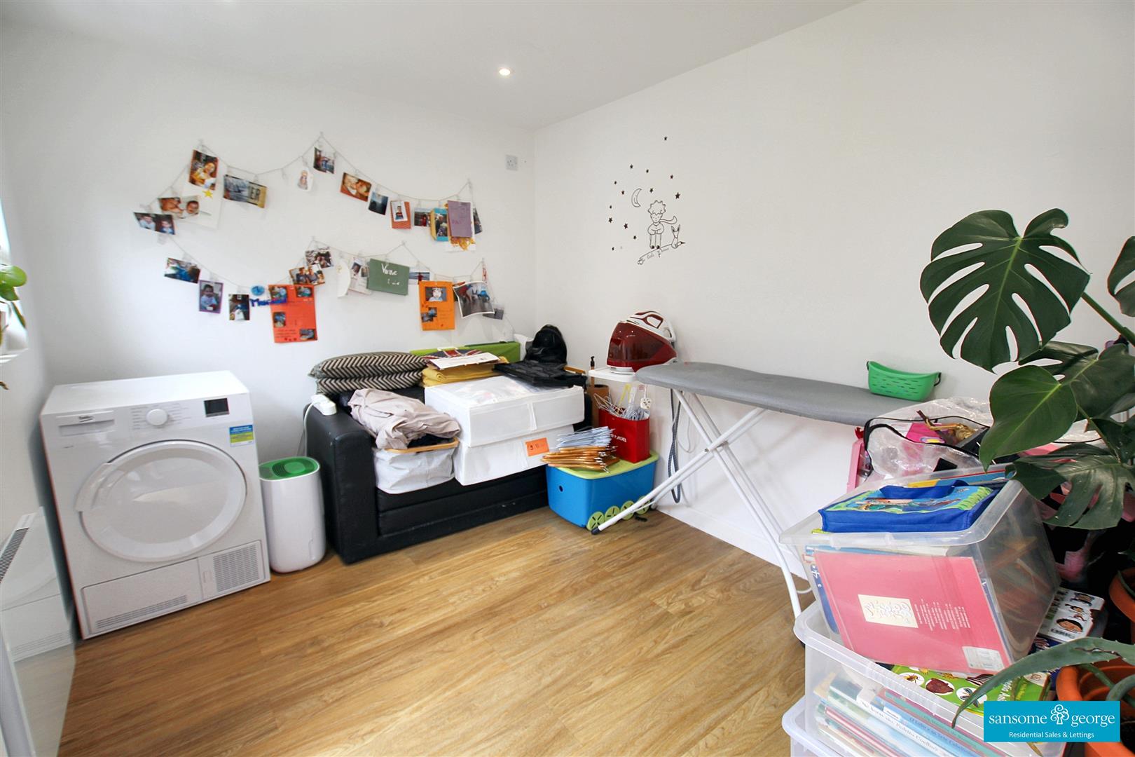 Clarendon Rise, Tilehurst, Reading